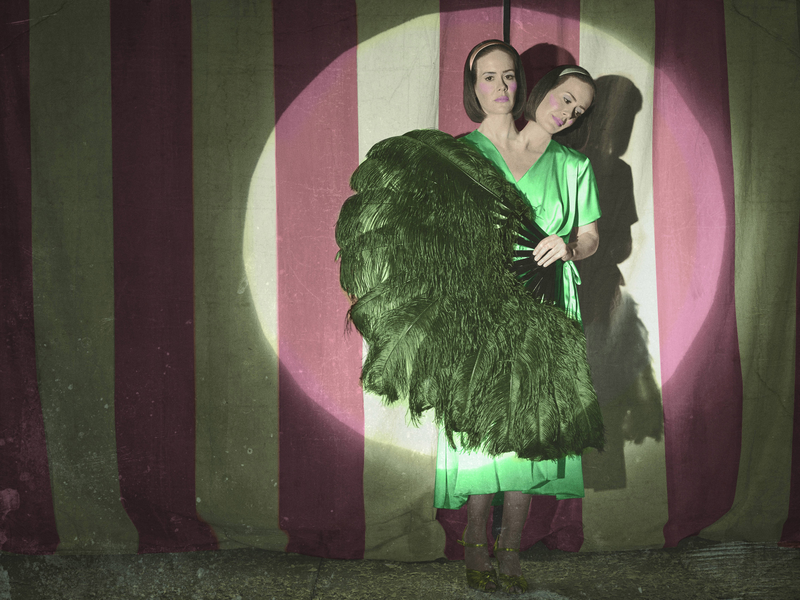 Illustration for article titled Here’s how they create American Horror Story’s conjoined twins effect